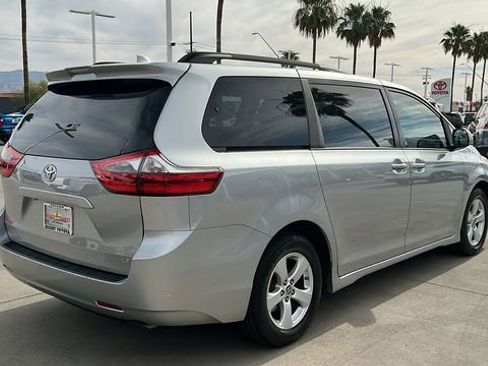 Used 2020 Toyota Sienna LE FWD image 27