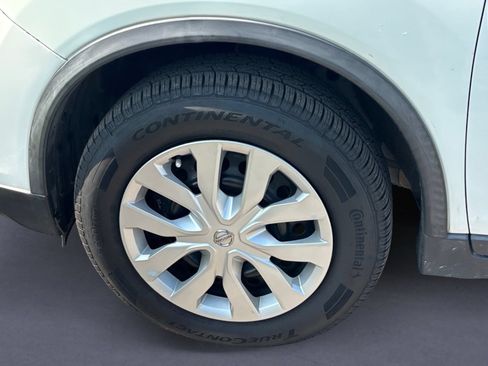 Used 2018 Nissan Rogue S AWD/4WD image 5