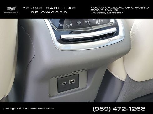 Certified 2025 Cadillac XT6 Premium Luxury w/ LPO, Floor Liner Package AWD/4WD image 29