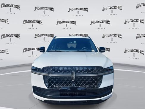 New 2026 Lincoln Navigator Reserve w/ Jet Appearance Package AWD/4WD image 8