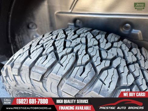 Used 2021 Jeep Wrangler Unlimited Rubicon AWD/4WD image 34