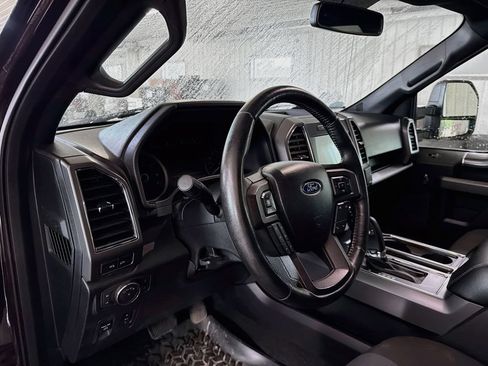 Used 2018 Ford F150 XLT w/ Equipment Group 302A Luxury AWD/4WD image 8