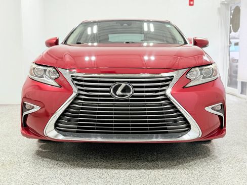 Used 2018 Lexus ES 350 ES 350 Sedan 4D image 2