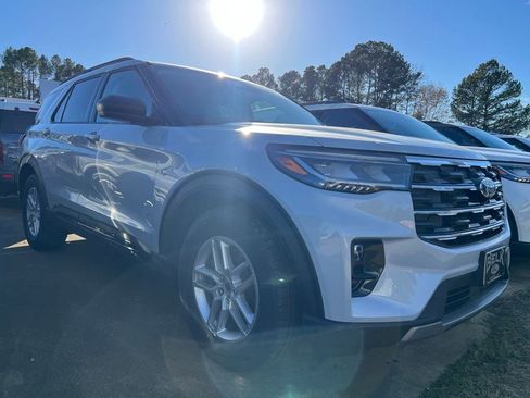 New 2026 Ford Explorer Active w/ Active Comfort Package image 21