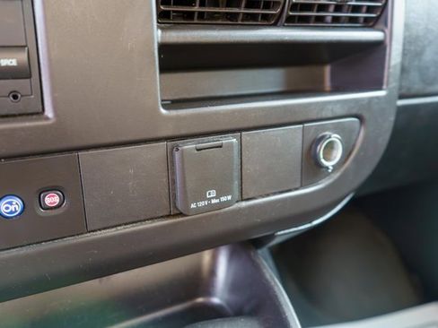 Used 2021 Chevrolet Express 3500 w/ Power Convenience Package image 36