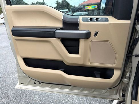 Used 2018 Ford F150 XLT RWD image 15