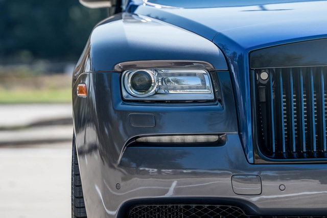 Used 2016 Rolls-Royce Wraith RWD image 92