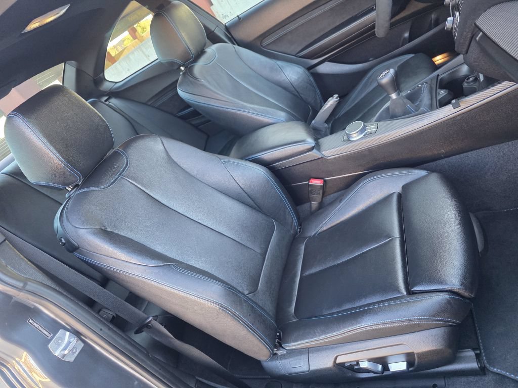 Used 2017 BMW M2 RWD image 26