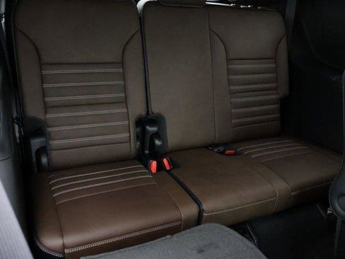 New 2026 GMC Acadia Denali Ultimate image 12