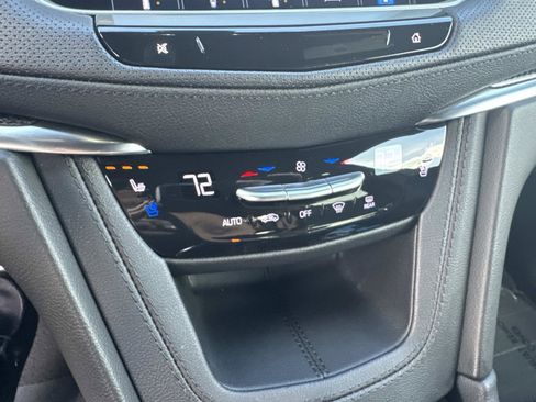 Used 2023 Cadillac XT5 Sportv w/ Technology Package image 25