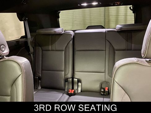 Used 2021 Chevrolet Tahoe RST w/ Luxury Package AWD/4WD image 19