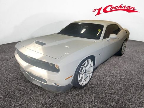 Used 2019 Dodge Challenger R/T image 27