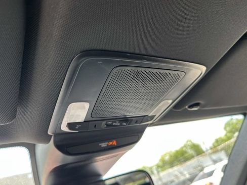 Certified 2025 Honda HR-V Sport image 29
