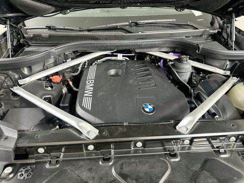 Used 2025 BMW X7 xDrive40i AWD/4WD image 35