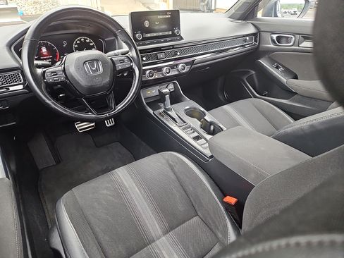 Used 2022 Honda Civic Sport image 3