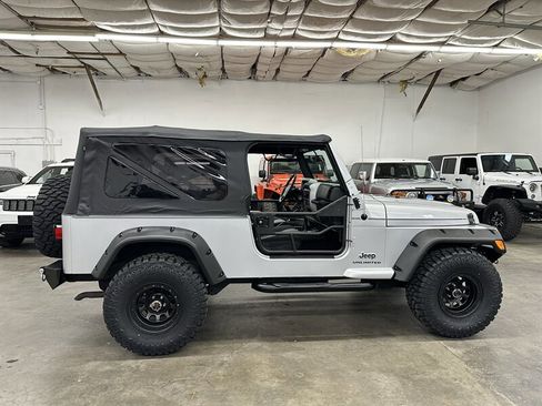 Used 2006 Jeep Wrangler Unlimited AWD/4WD image 10