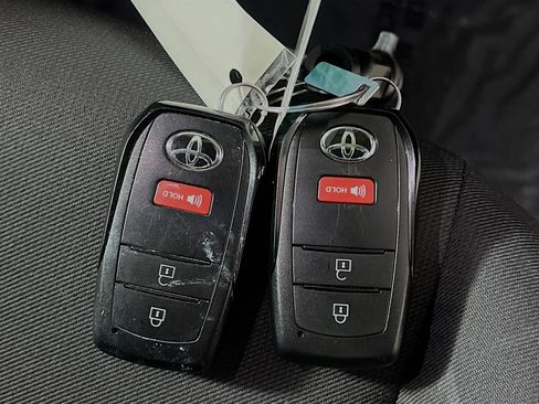 Used 2026 Toyota Tacoma SR5 image 35