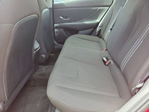 Certified 2023 Hyundai Elantra SEL w/ Convenience Package image 10