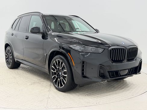 Certified 2024 BMW X5 xDrive40i w/ M Sport Package image 7