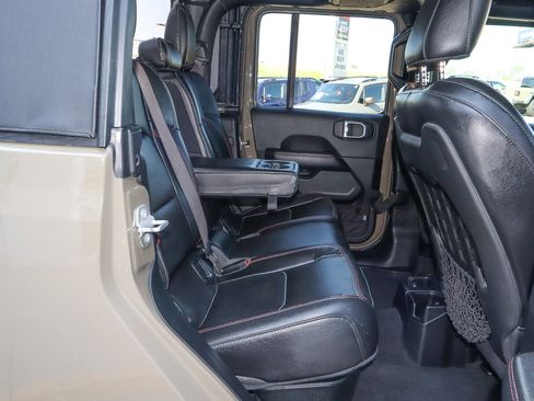 Used 2020 Jeep Gladiator Rubicon image 33