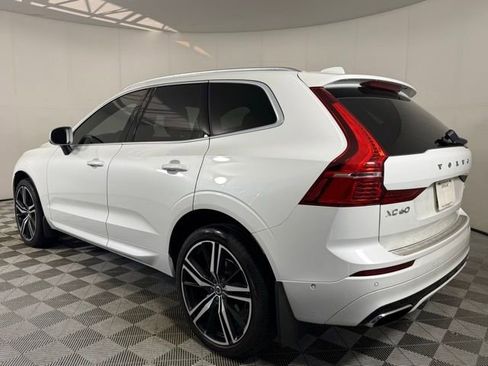 Used 2019 Volvo XC60 T5 R-Design w/ Protection Package FWD image 4