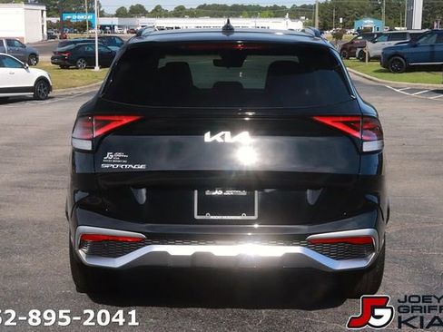 Certified 2025 Kia Sportage SX FWD image 6