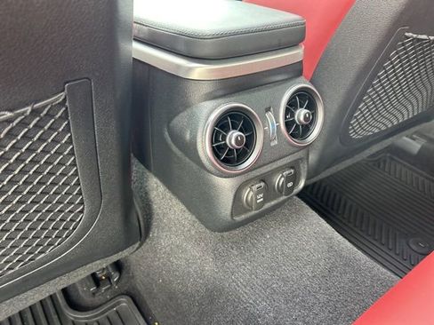 Used 2019 Kia Stinger GT2 image 11