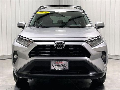 Used 2020 Toyota RAV4 XLE Premium AWD/4WD image 2