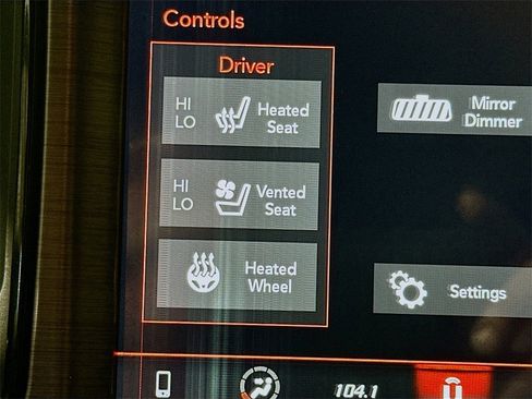 Used 2018 Dodge Challenger R/T Plus image 22