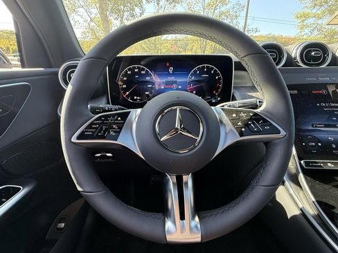 Used 2026 Mercedes-Benz GLC 300 4MATIC image 18