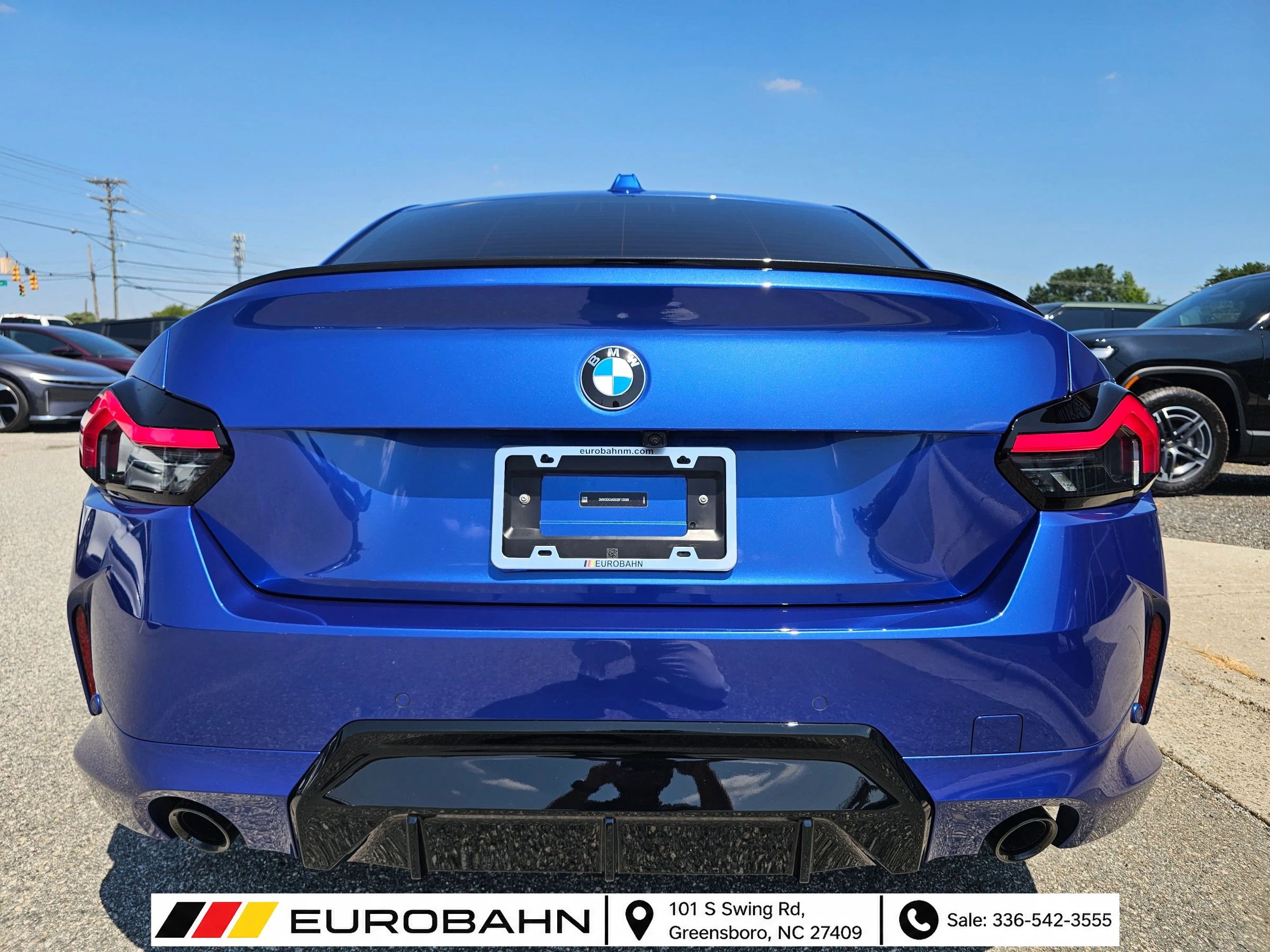 Used 2025 BMW 230i xDrive Coupe w/ M Sport Package AWD/4WD image 4