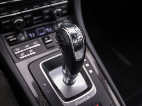 Used 2015 Porsche 911 Turbo S image 29