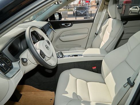 New 2025 Volvo XC60 T8 Plus w/ Protection Package Premier image 15