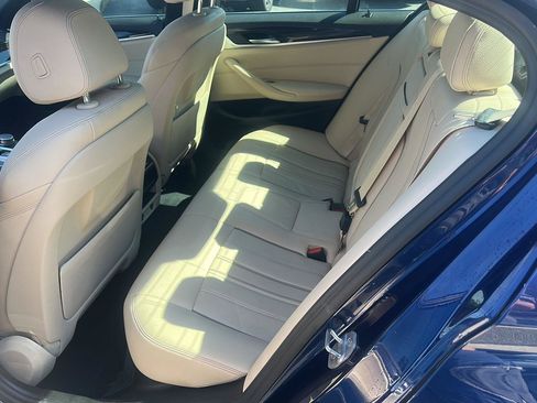 Used 2019 BMW 530i xDrive w/ Convenience Package AWD/4WD image 16