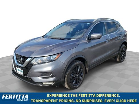 Used 2022 Nissan Rogue Sport SV FWD image 1