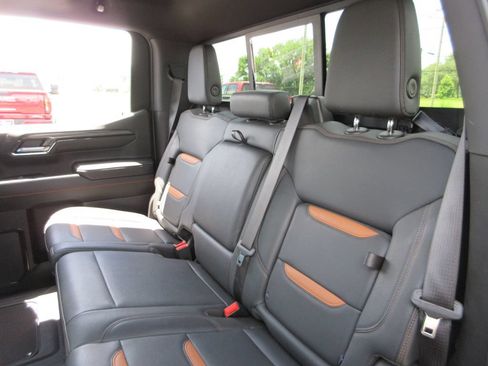 Certified 2024 GMC Sierra 1500 AT4 w/ Technology Package AWD/4WD image 23