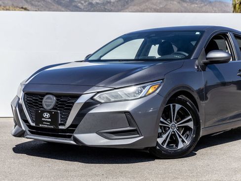 Used 2020 Nissan Sentra SV FWD image 2