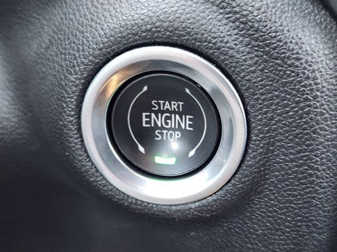 Used 2020 GMC Sierra 1500 SLT image 21