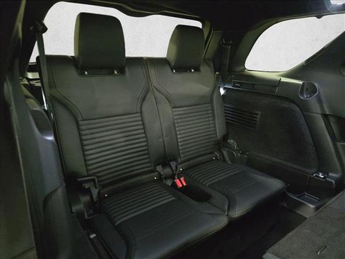 New 2026 Land Rover Discovery S AWD/4WD image 12