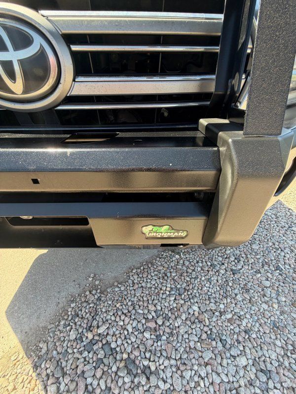 Used 2016 Toyota Land Cruiser AWD/4WD image 35