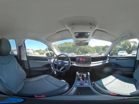 Used 2026 Volkswagen Tiguan SE FWD image 39