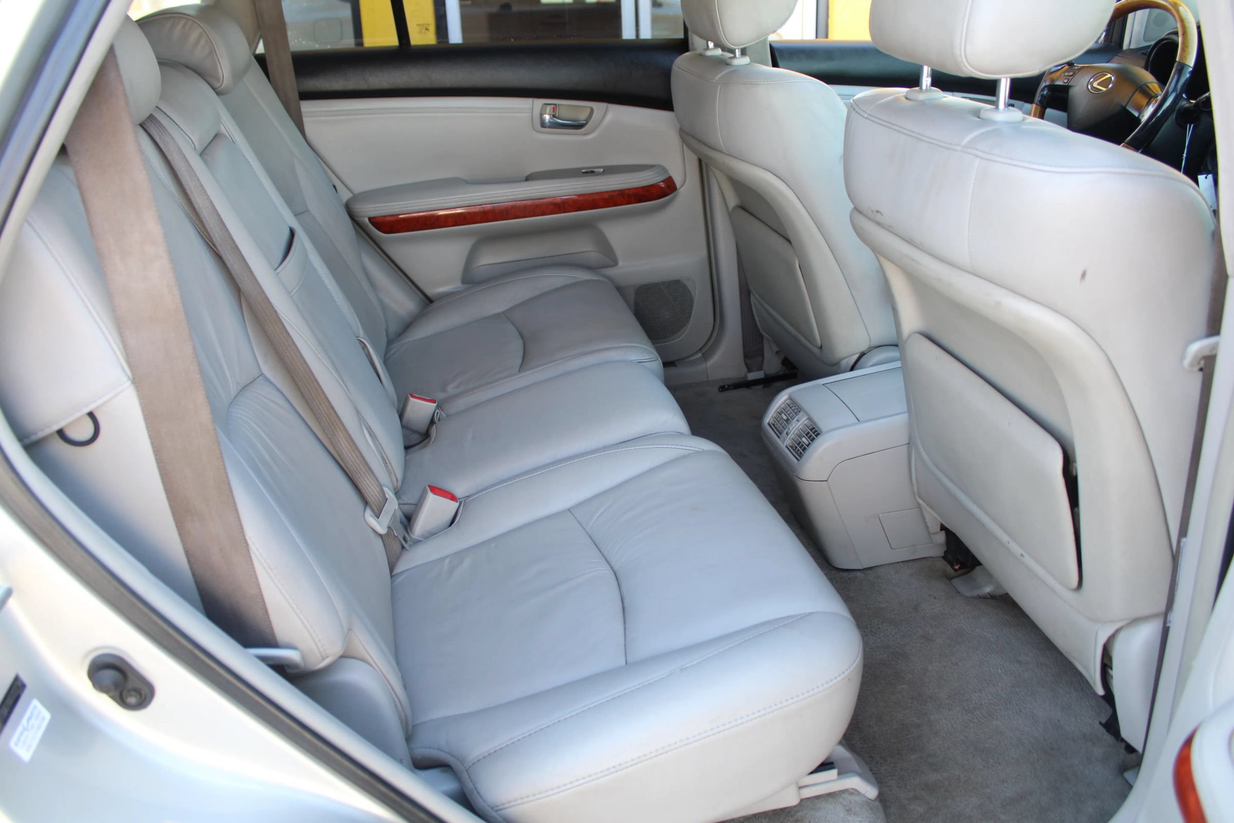 Used 2005 Lexus RX 330 FWD image 11