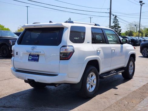 Used 2024 Toyota 4Runner SR5 Premium w/ Moonroof Package AWD/4WD image 5