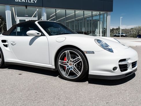 Used 2009 Porsche 911 Turbo AWD/4WD image 18