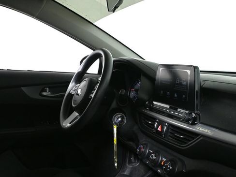 Used 2020 Kia Forte LXS FWD image 8