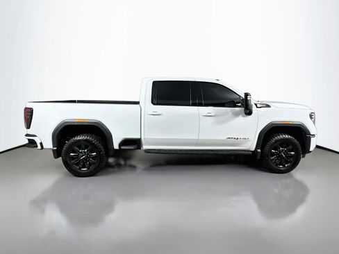 Used 2024 GMC Sierra 2500 AT4 w/ AT4 Premium Plus Package AWD/4WD image 4