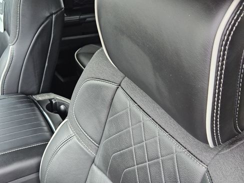 New 2025 RAM 2500 Limited image 29