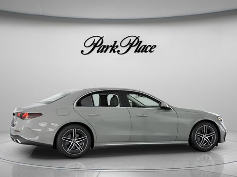 New 2026 Mercedes-Benz E 350 4MATIC Sedan image 22