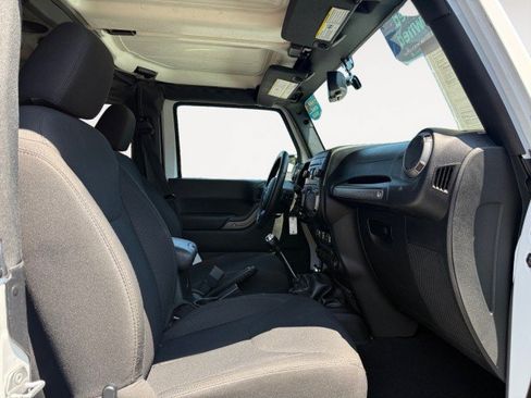 Used 2016 Jeep Wrangler Sport AWD/4WD image 10