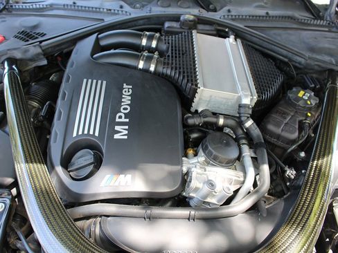 Used 2015 BMW M4 Convertible image 74